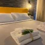 Raisi & 招待所 4*